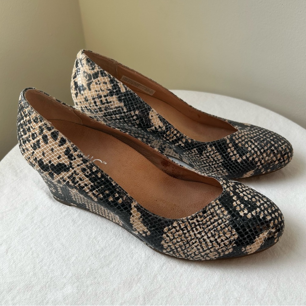 Vionic Snake-Print Wedge Pumps - Beige Black Size 7